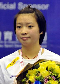 黄雅琼 黄雅琼