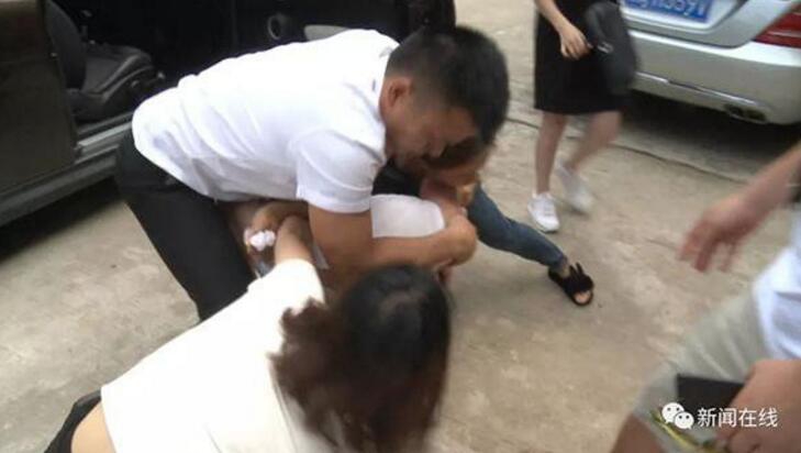 官方：利物浦与替补门将阿德里安完成续约