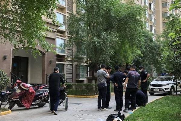 考辛斯准三双暴虐勇士内线 库里错失良机难救主
