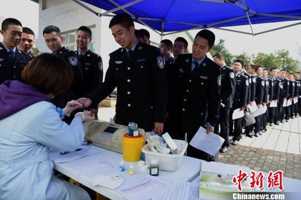 科比三节22 6率领7人上双 湖人大胜雄鹿创纪录