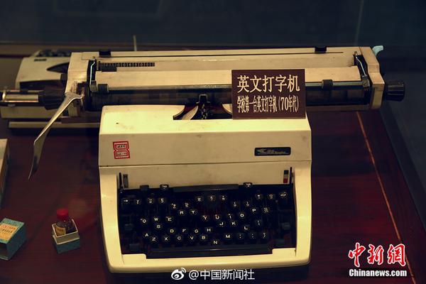 安东尼：我一直在向c罗和小贝学习，也一直喜欢梅西和内马尔