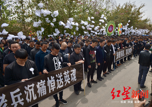 博格巴直播“挑衅”热刺球迷：赢奖杯再找我聊